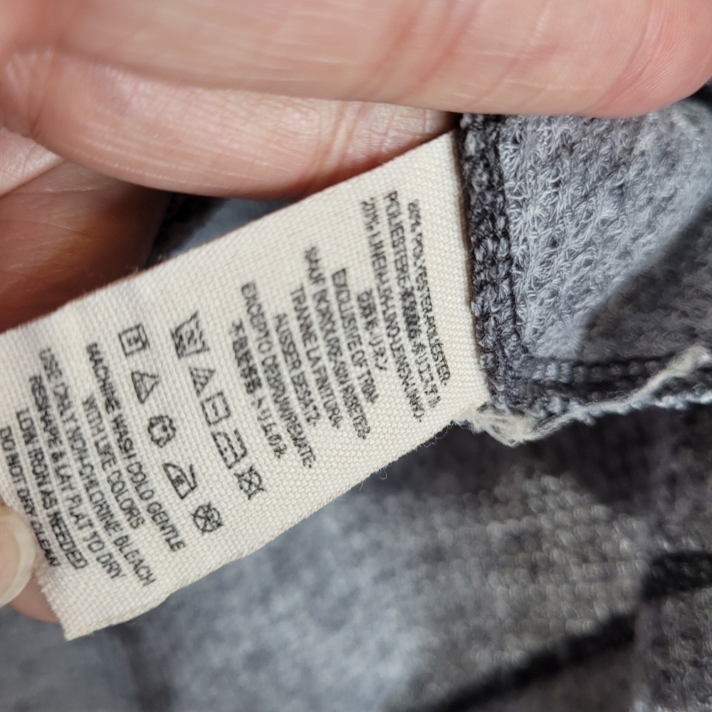 Free People Cropped Gray Thermal - Picture 11 of 11